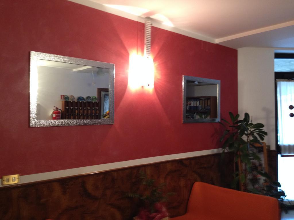 Hotel Scandola Bosco Chiesanuova Εξωτερικό φωτογραφία