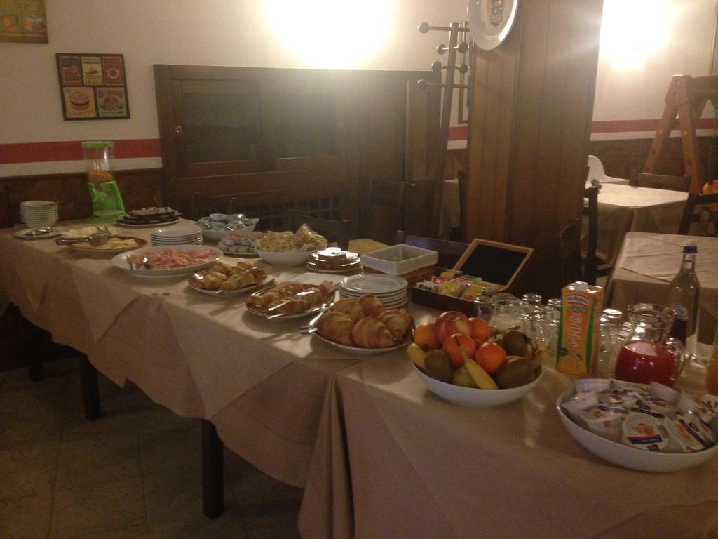 Hotel Scandola Bosco Chiesanuova Εξωτερικό φωτογραφία